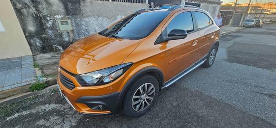 CHEVROLET ONIX 1.4 MPFI ACTIV 8V FLEX 4P AUTOMÁTICO